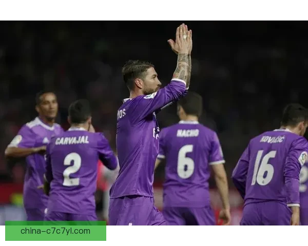 东京绿茵揭幕战致敬拉莫斯赠球衣