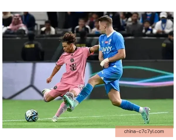 朗斯五球胜巴黎FC紧逼大巴黎 朗斯五球胜巴黎FC紧逼大巴黎